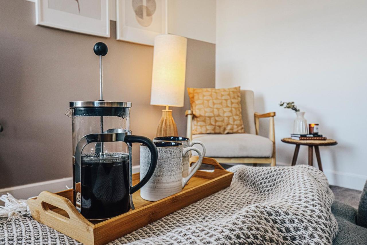 Principality View Apartment Two, By Solace Stays Κάρντιφ Εξωτερικό φωτογραφία