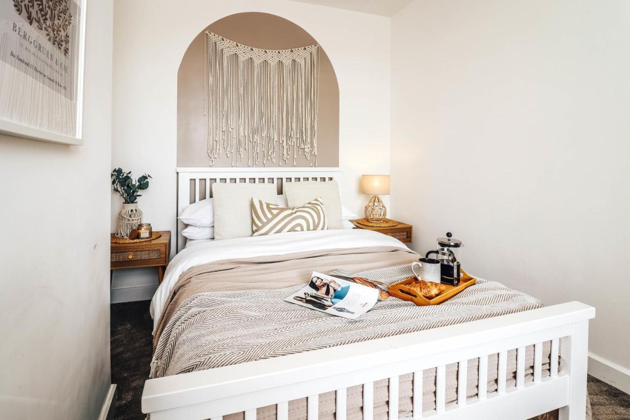 Principality View Apartment Two, By Solace Stays Κάρντιφ Εξωτερικό φωτογραφία
