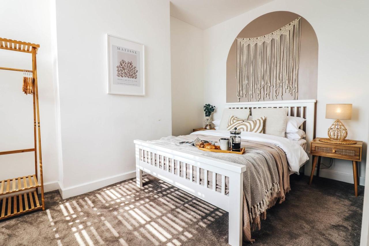 Principality View Apartment Two, By Solace Stays Κάρντιφ Εξωτερικό φωτογραφία