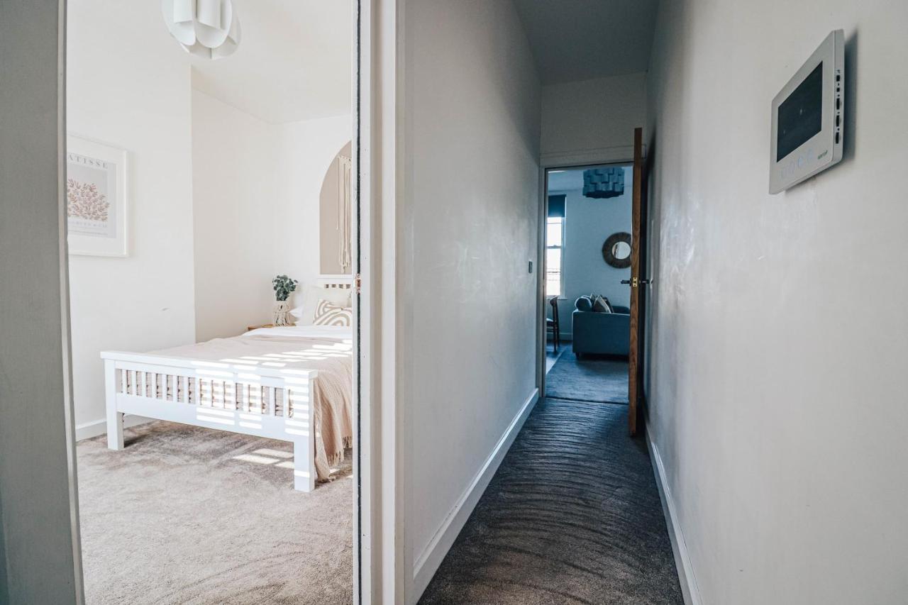 Principality View Apartment Two, By Solace Stays Κάρντιφ Εξωτερικό φωτογραφία