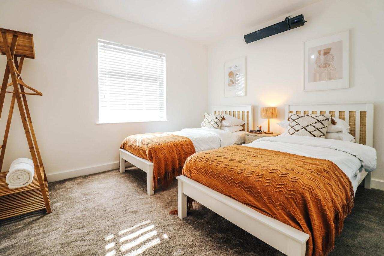 Principality View Apartment Two, By Solace Stays Κάρντιφ Εξωτερικό φωτογραφία